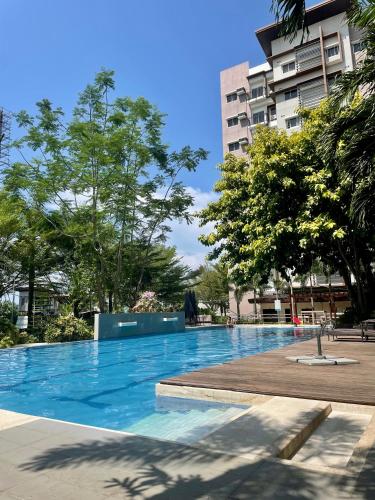 Swimming pool, Cozy Condo Unit in Matina Enclaves Residences  near Mila Eatery