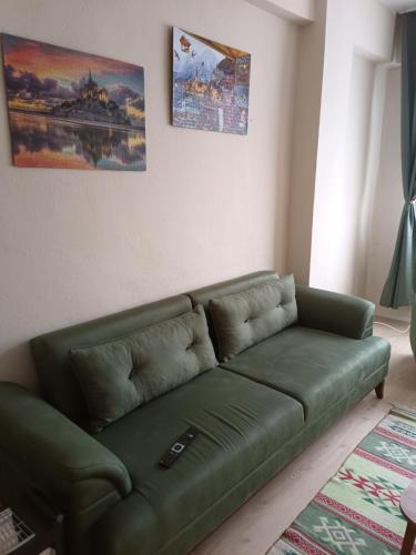 daily rental apartment 5 minutes to the airport