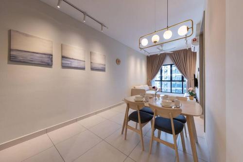 Cozy House Majestic Maxim Cheras Connaught 夜市中文房东 Cozy House Majestic Maxim Cheras Connaught 夜市中文房东