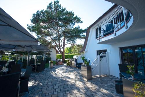 Exterior view, Pension Ari am See in Ostseebad Sellin