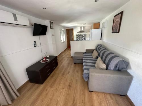 Dream villa with heated swimming pool, jacuzzi, waterfall, heating is extra in Rancho Domingo