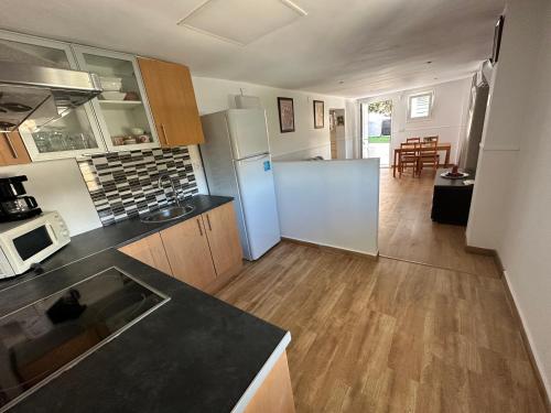 Dream villa with heated swimming pool, jacuzzi, waterfall, heating is extra in Rancho Domingo