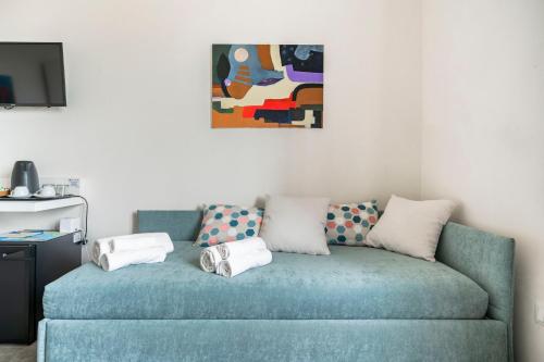Superior Family Room image 2