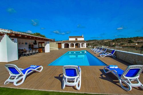 Rosalia - holiday home with panoramic view and private pool in Teluda, Teulada (fotografie 8)