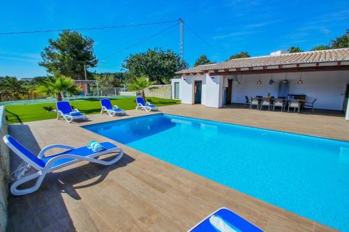 Rosalia - holiday home with panoramic view and private pool in Teluda, Teulada (fotografie 6)