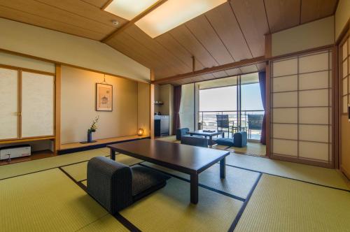 Japanese-Style Room