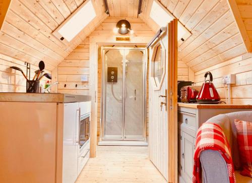 Seal Cove Cabin - Luxury Glamping