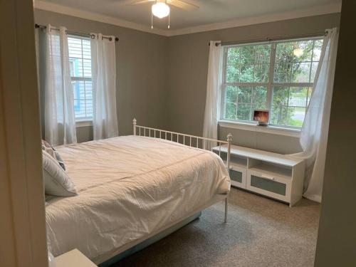 Eclipse Cottage in Georgetown, USA