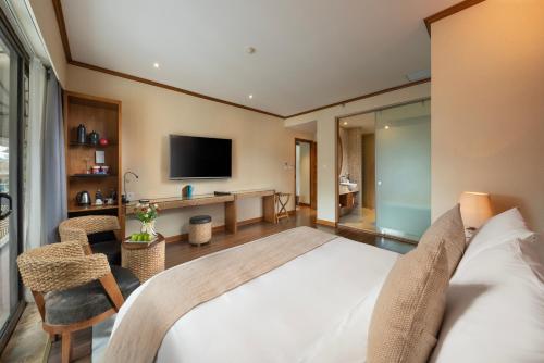 room detail thumbnail 1