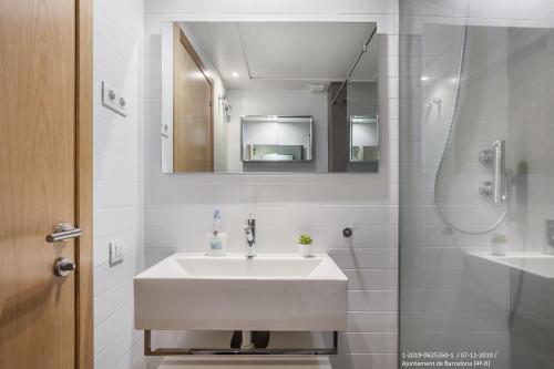 Two-Bedroom Apartment image 5