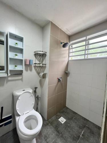 Lily King (modern and comfy) Lily King (modern and comfy)