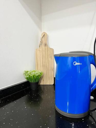 Lily King (modern and comfy) Lily King (modern and comfy)