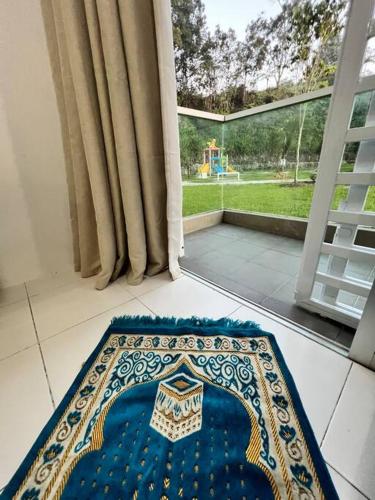 Lily King (modern and comfy) Lily King (modern and comfy)