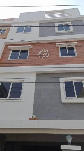 2 Bhk Fully Furnished in Hafeezpet #301