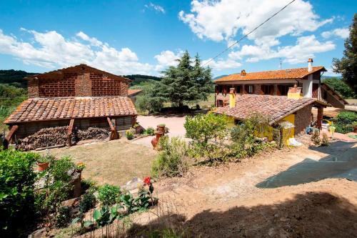 Casolare oltre il Cielo with Swimming Pool