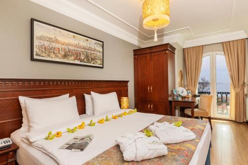 The Magnaura Palace Hotel - image 2