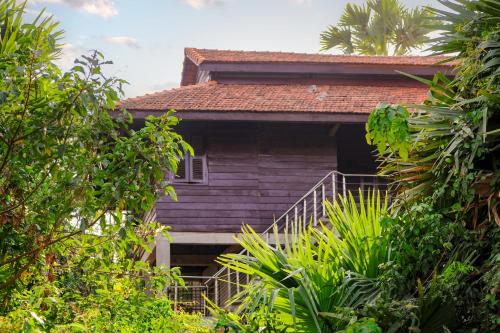Exterior view, Architect's Wooden Hideaway Villa +1500m² Private Garden in Koh Dach