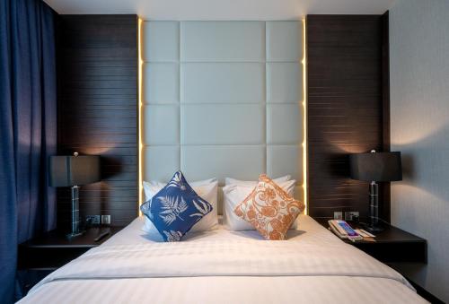 Diplomatic Suite image 8