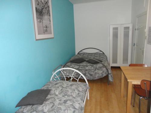 Standard Triple Room image 3