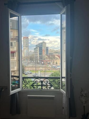 Flex Check in - Métro 14 et 7 - Free Parking - Late check out possible (Flex Check in - Metro 14 et 7 - Free Parking - Late check out possible) in Le Kremlin Bicetre