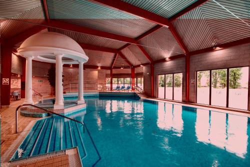 Swimming pool, Glynhill Leisure Hotel & Conference Venue in Glasgow Int'l Airport