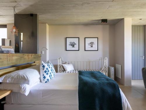 Ilanga Beach House Room Type - Luxury Studio