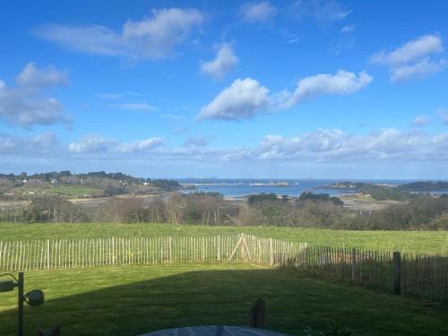 Maison avec vue mer d'exception et jacuzzi