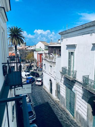 White 1903 - Rooftop Pool & Luxury Rooms