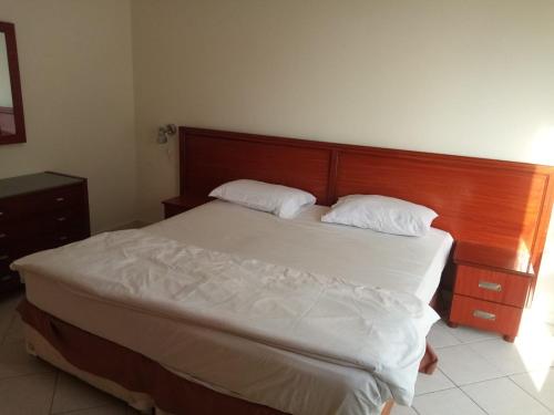 Lovely 2BR Al Deyafa, Dubai (photo 5)
