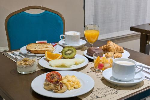 Hotel Navas - image 11