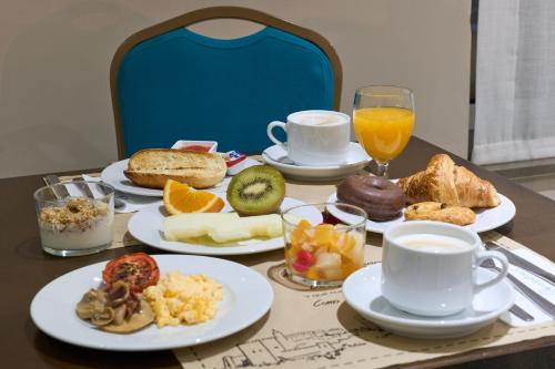 Hotel Navas - image 10