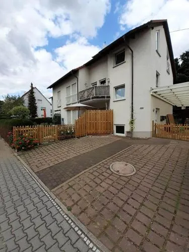 Zimmer Frei 3 in Wiesbaden, Deutschland