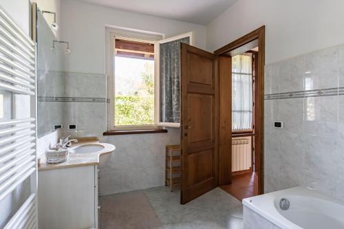 Two-Bedroom Villa image 5