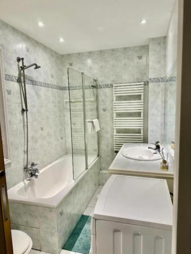 Luxurious 2 bedrooms on Promenades des Anglais, Nice (fotografie 8)