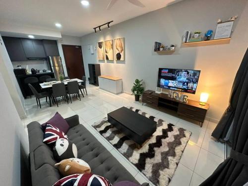 Inspirasi Mont Kiara 3 Rooms Balcony Free WIFI & Carpark By The Homez, Kuala Lumpur