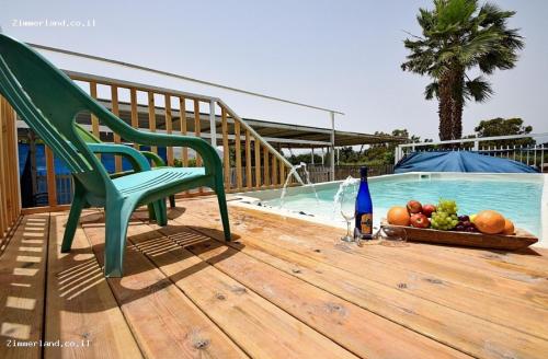 Swimming pool, בקתות הארבל in Tiberias