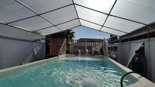 Swimming pool, בקתות הארבל in Tiberias