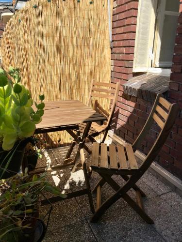 Rõdu/terrass, Studio lumineux avec petite terrasse in Chaville