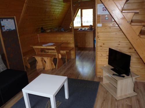 Two-Bedroom Chalet room in DOMKI CZYRNA SZCZYRK
