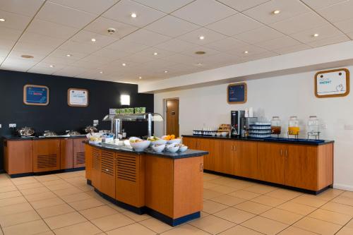 Holiday Inn Express Newcastle Metro Centre an IHG Hotel - image 11