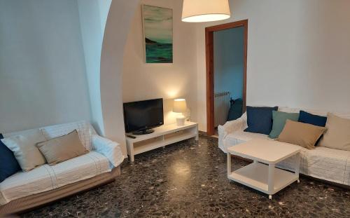 Η όμορφη Κώμη - Beautiful Komi spacious apartment