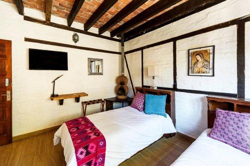 Increible Cuarto, Hostal Sobre el Centro de Valle in Valle de Bravo, Mexico