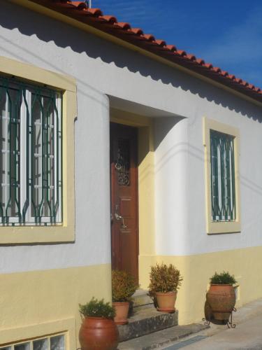 4 bedrooms, 5 beds