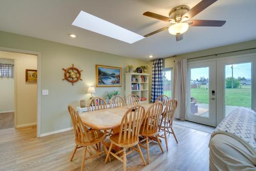 Scenic Family Farmhouse Outside Port Angeles! - image 7