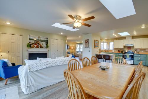 Scenic Family Farmhouse Outside Port Angeles! - image 13