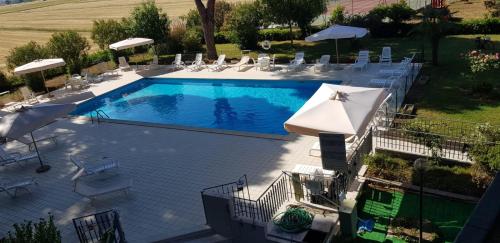 Il Pino monolocale in residence con piscina