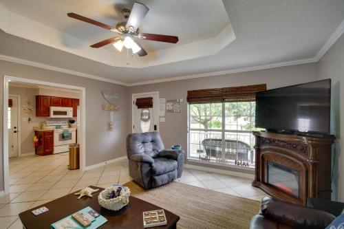 Charming Family Cottage Near Pass Christian Beach! in Pass Christian, USA