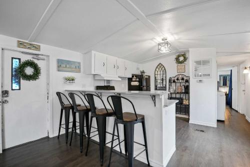 Charming Lake Dallas Home with Furnished Patio! in Lake Dallas, USA