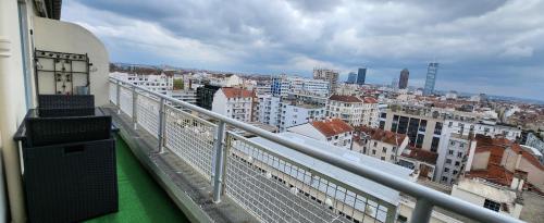 PLEIN SUD Terrasse Garage Netflix Climatisation, Lyon (photo 3)