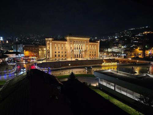 City Hall ApHEARTment